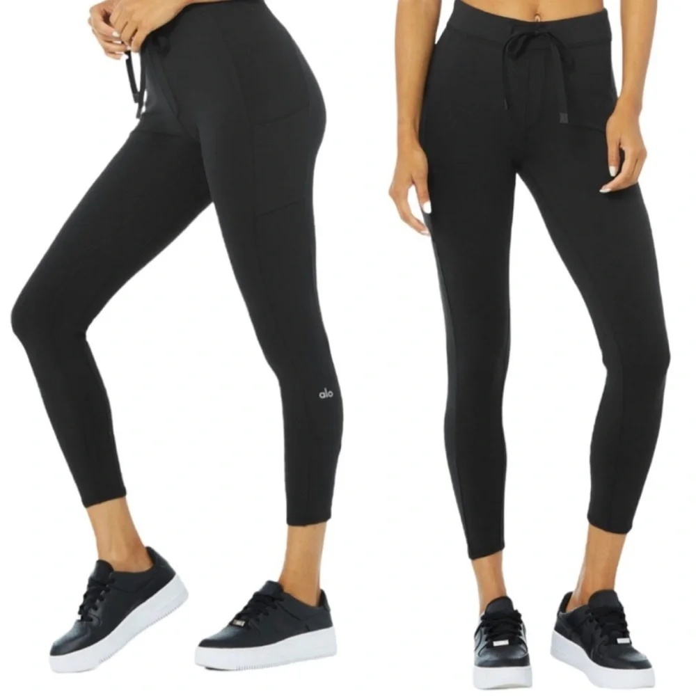 Alo Yoga 7/8 Checkpoint Drawstring Jogger in Black Size XXS
